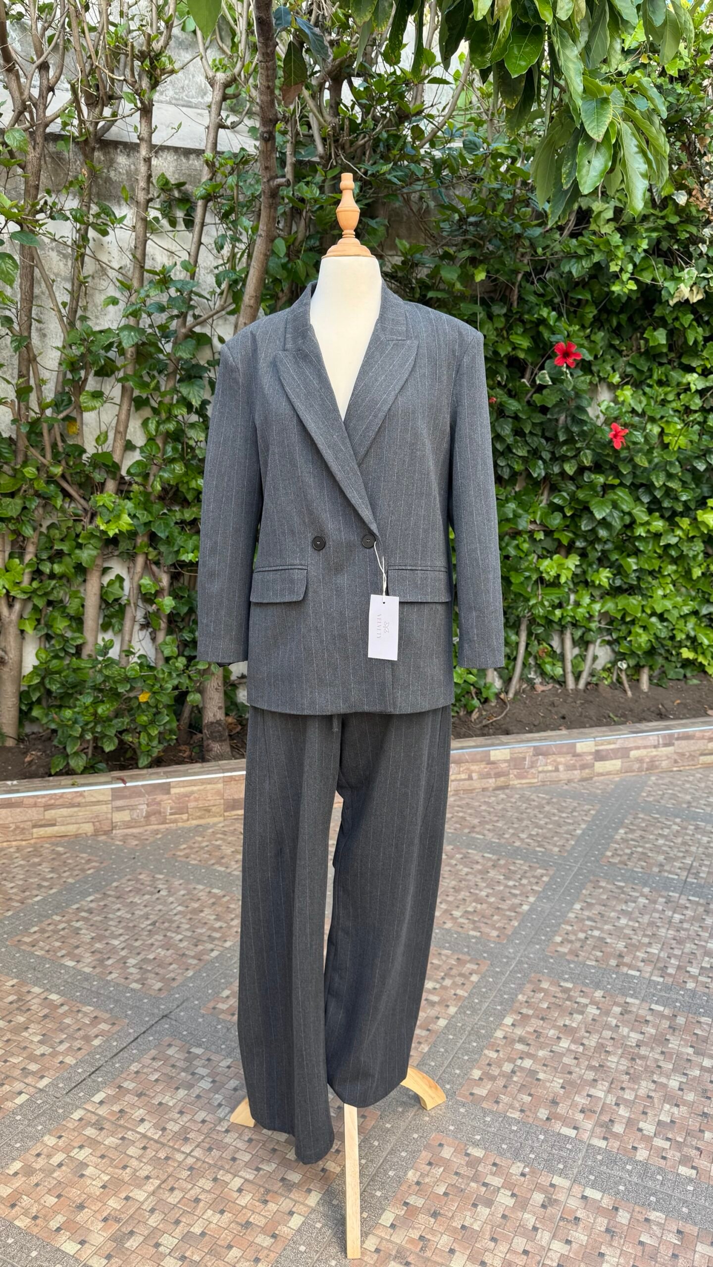 Velvety Suit set - Image 2