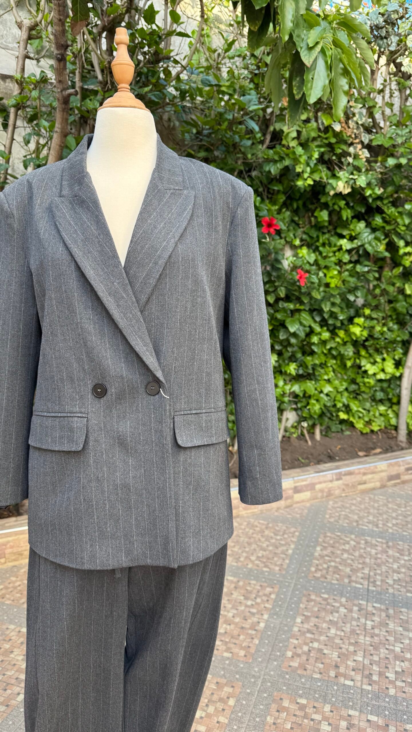 Velvety Suit set - Image 3